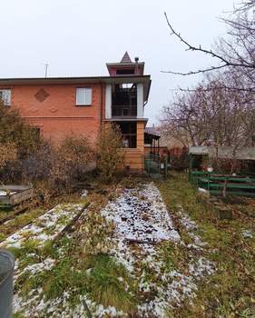 Дом 303м², 2-этажный, участок 11 сот.