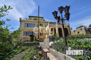 Дом 499м², 4-этажный, участок 10 сот.