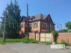 Коттедж 198м², 3-этажный, участок 10 сот.