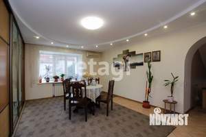 Дом 350м², 3-этажный, участок 10 сот.