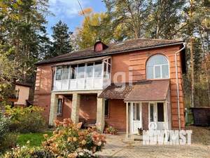 Дом 320м², 2-этажный, участок 6 сот.