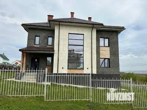 Дом 212м², 2-этажный, участок 14 сот.