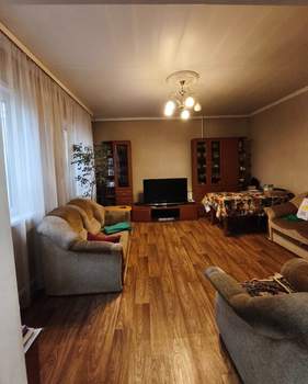 Дом 303м², 2-этажный, участок 11 сот.