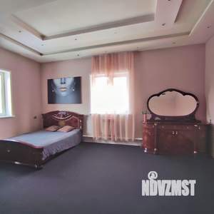 Дом 300м&sup2;, 2-этажный, посуточно, 