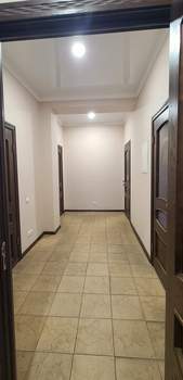 Дом 350м², 3-этажный, на длительный срок, 