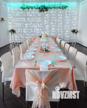 Дом 300м&sup2;, 2-этажный, посуточно, 