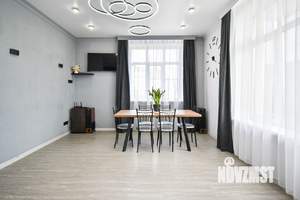 Дом 190м&sup2;, 2-этажный, посуточно, 