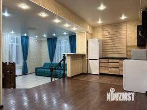 Дом 224м&sup2;, 3-этажный, посуточно, 