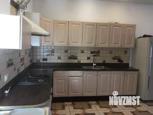 Коттедж 297м&sup2;, 2-этажный, на длительный срок, 