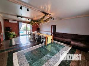 Дом 200м&sup2;, 2-этажный, посуточно, 