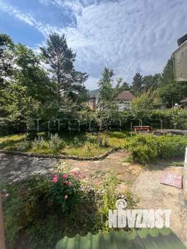 Дом 200м&sup2;, 3-этажный, на длительный срок, 