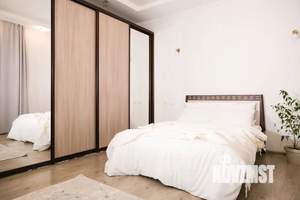 Дом 300м&sup2;, 2-этажный, посуточно, 