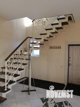 Дом 249м&sup2;, 3-этажный, посуточно, 