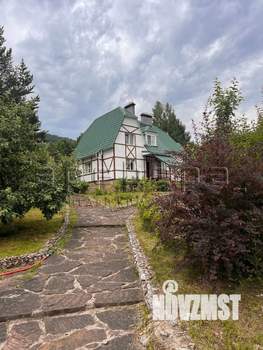 Дом 200м&sup2;, 3-этажный, на длительный срок, 