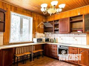 Дом 240м&sup2;, 3-этажный, посуточно, 