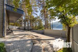 Дом 330м&sup2;, 3-этажный, посуточно, 