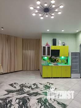 Коттедж 250м², 3-этажный, на длительный срок, 