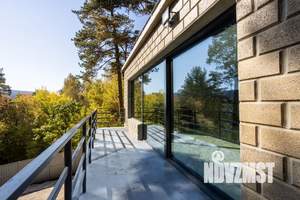 Дом 330м&sup2;, 3-этажный, посуточно, 