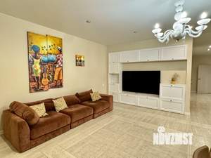 Таунхаус 250м², 2-этажный, на длительный срок, 