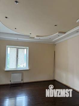 Коттедж 430м², 2-этажный, на длительный срок, 