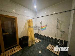 Дом 400м&sup2;, 3-этажный, на длительный срок, 