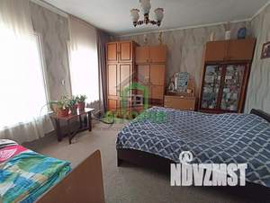 Дом 64м², 2-этажный, участок 6 сот.  