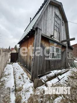 Дом 30м², 2-этажный, участок 6 сот.  