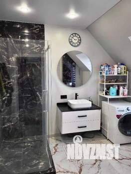 Дом 245м², 3-этажный, участок 8 сот.  