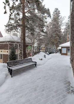 Дом 450м&sup2;, 4-этажный, участок 14 сот.  