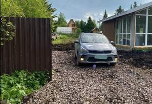 Дом 150м&sup2;, 4-этажный, участок 10 сот.  