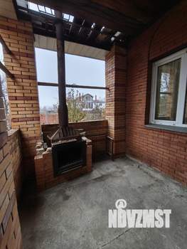 Коттедж 303м², 2-этажный, участок 11 сот.  