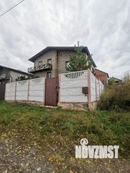 Дом 270м², 2-этажный, участок 10 сот.  