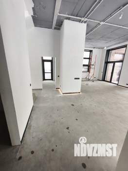 Дом 306м&sup2;, 1-этажный, участок 8 сот.  