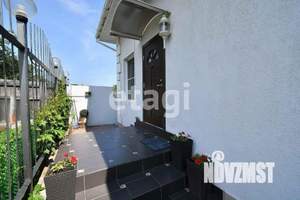 Дом 273м&sup2;, 3-этажный, участок 4 сот.  