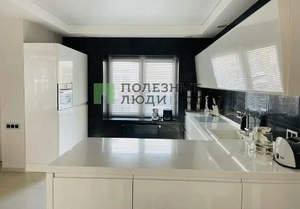 Дом 142м&sup2;, 2-этажный, участок 1 сот.  