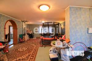 Дом 500м², 3-этажный, участок 10 сот.  