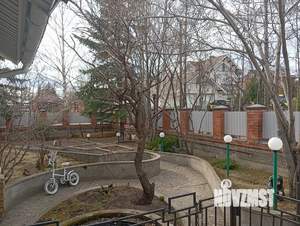 Коттедж 300м², 3-этажный, участок 16 сот.  