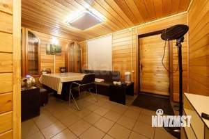 Дом 440м&sup2;, 3-этажный, участок 10 сот.  