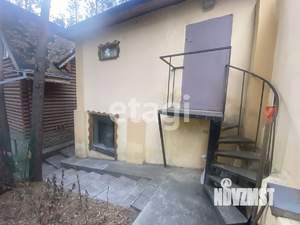 Дом 269м², 3-этажный, участок 10 сот.  