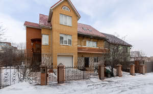 Дом 550м&sup2;, 4-этажный, участок 8 сот.  