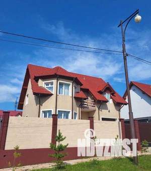 Дом 245м², 3-этажный, участок 8 сот.  