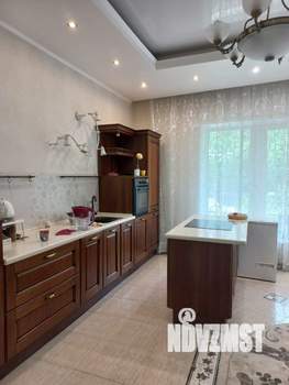 Коттедж 247м², 2-этажный, участок 13 сот.  