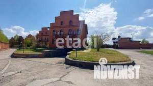 Дом 678м&sup2;, 4-этажный, участок 15 сот.  