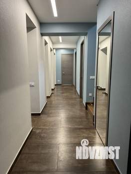 Коттедж 368м&sup2;, 2-этажный, участок 17 сот.  