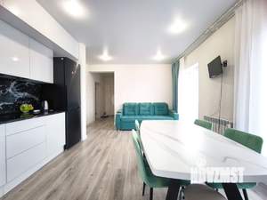 Дом 100м&sup2;, 1-этажный, участок 8 сот.  