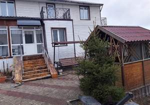 Дом 200м², 3-этажный, участок 8 сот.  