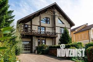 Коттедж 480м², 2-этажный, участок 10 сот.  