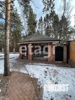 Дом 403м&sup2;, 3-этажный, участок 12 сот.  