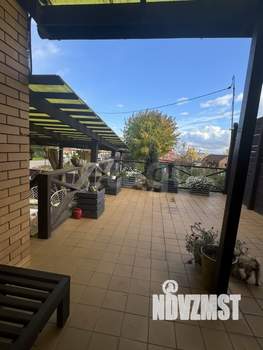 Дом 295м&sup2;, 3-этажный, участок 6 сот.  