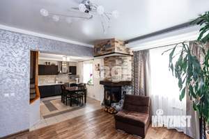 Дом 220м², 3-этажный, участок 5 сот.  